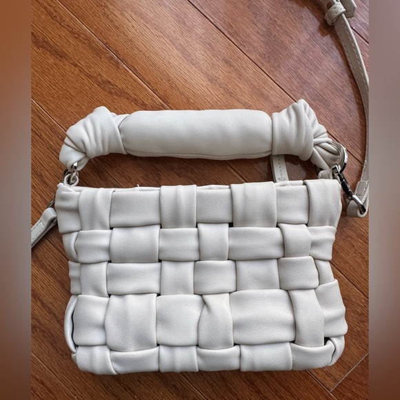 Mango Braided Cream Bag - Picture 7 of 10